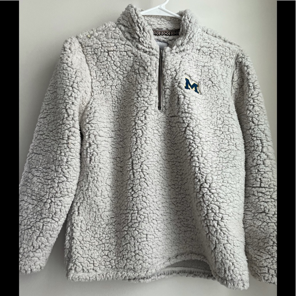 Summit sports wear jacket